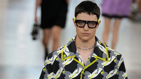 sfilata uomo gucci 2020 milano|Gucci Uomo AI20: la sfilata in streaming .